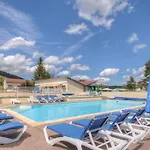 Кемпинг Pour 6 Avec Terrasse - La Chapelle-devant-bruyeres - Api-1-52-972 Bruyeres