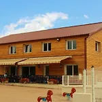 Pour 6 Avec Terrasse - La Chapelle-devant-bruyeres - Api-1-52-972 Кемпинг *