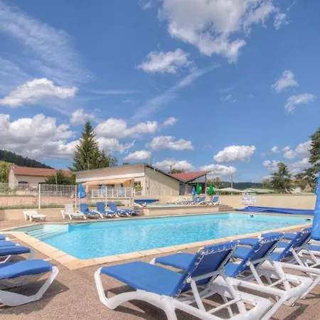 Campsite Pour 6 Avec Terrasse - La Chapelle-devant-bruyeres - Api-1-52-972 Bruyeres