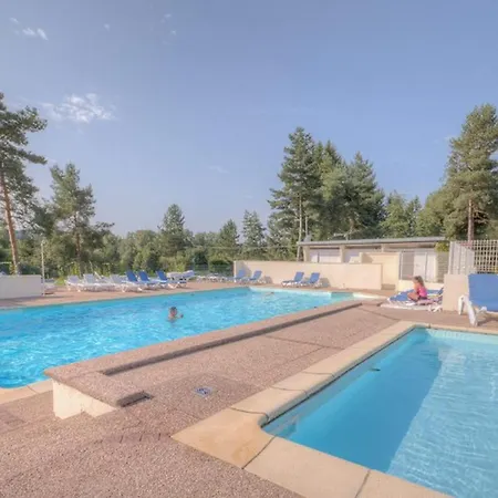 Campsite Pour 6 Avec Terrasse - La Chapelle-devant-bruyeres - Api-1-52-972