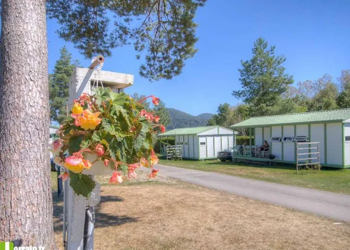 Pour 6 Avec Terrasse - La Chapelle-devant-bruyeres - Api-1-52-972 Kemp *